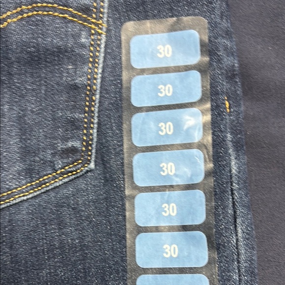 Levi's 311 Shaping Skinny Jeans 30 short - Picture 3 of 5